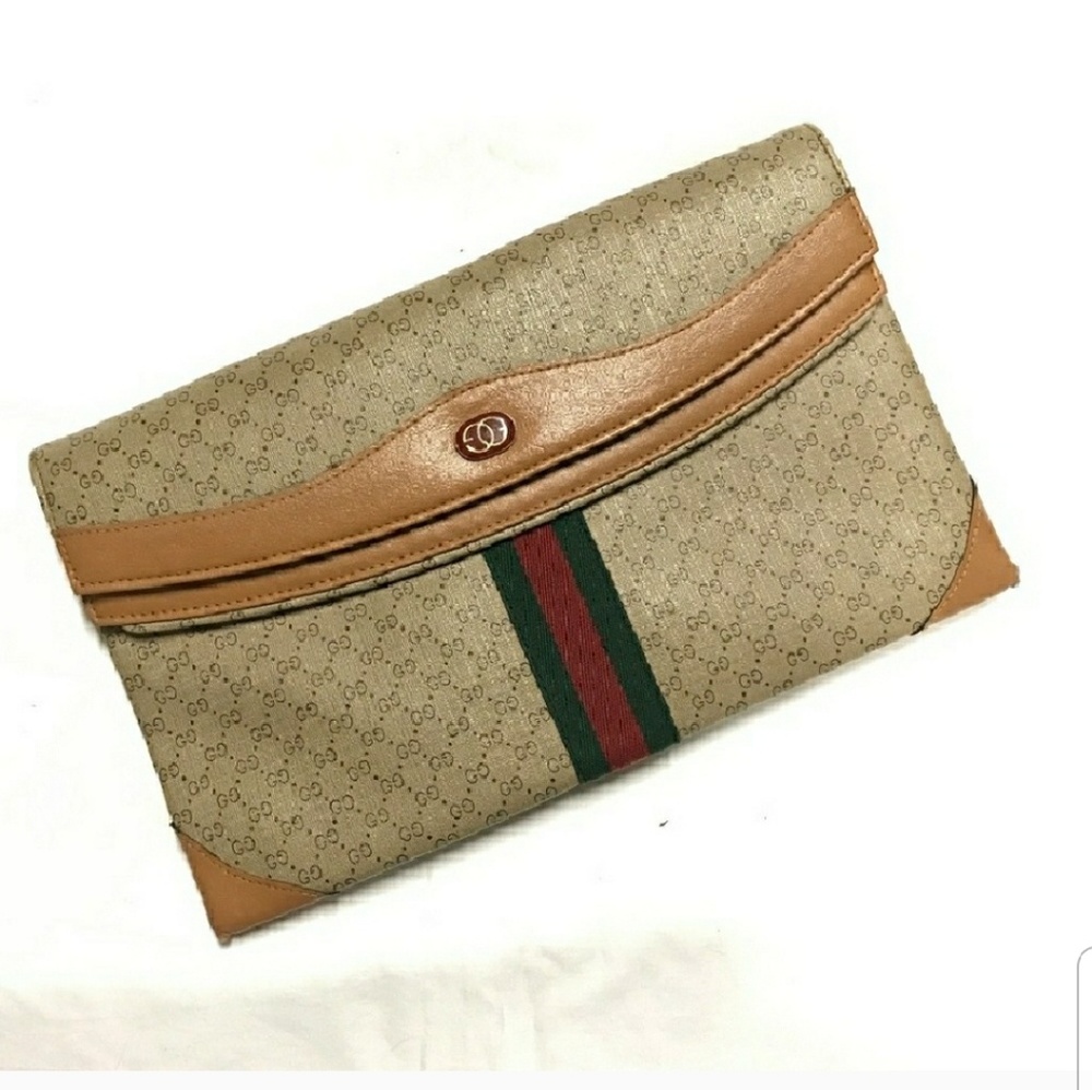 Vintage gucci clutch